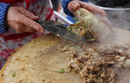 老師辭職賣肉夾饃月入過萬 ：比當教師翻了一番|餐飲界