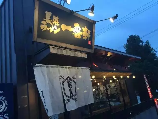 這家小店靠這6個(gè)秘訣，30個(gè)座位日流水2萬|餐飲界