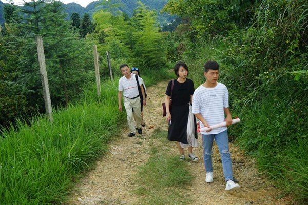 29年教學(xué)，9年公益，他以身作則，改變了無數(shù)山區(qū)孩子的人生|餐飲界