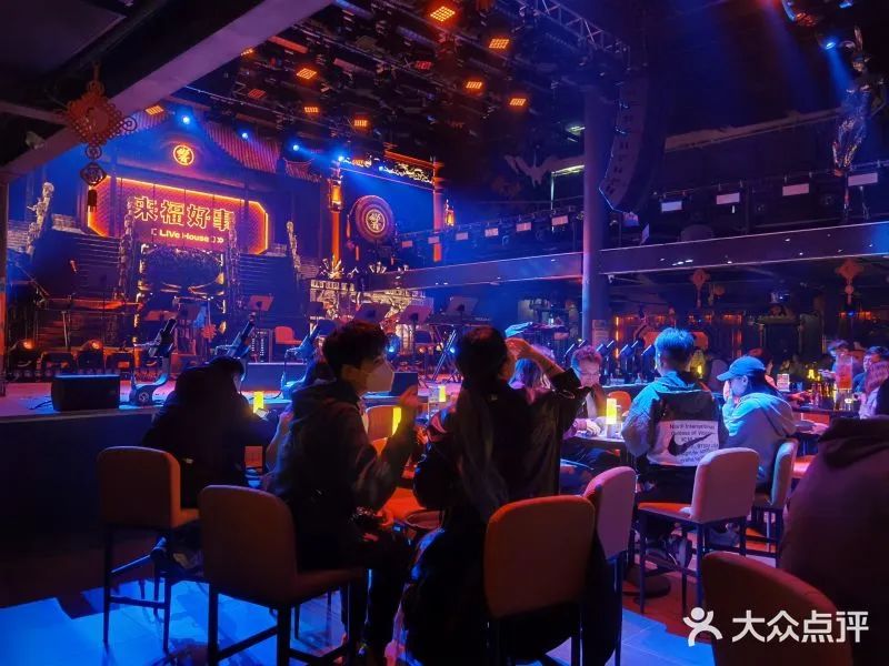 帶動商圈人流增幅50% 這家Live house靠什么？|餐飲界